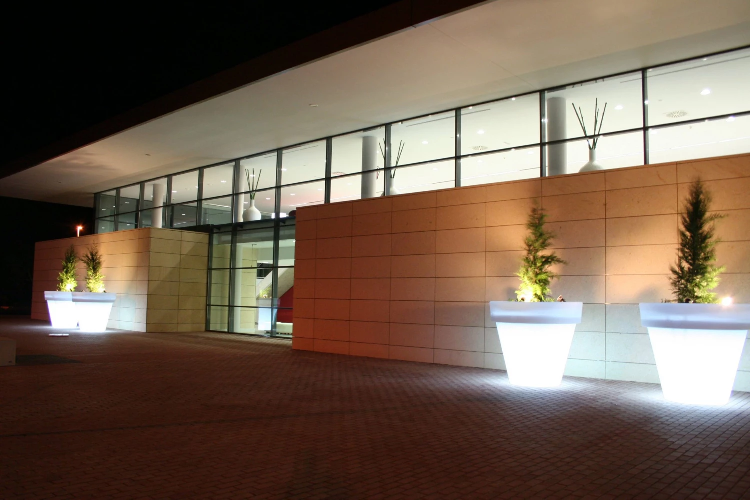 Serralunga Big-Bo With Light Urban Furniture