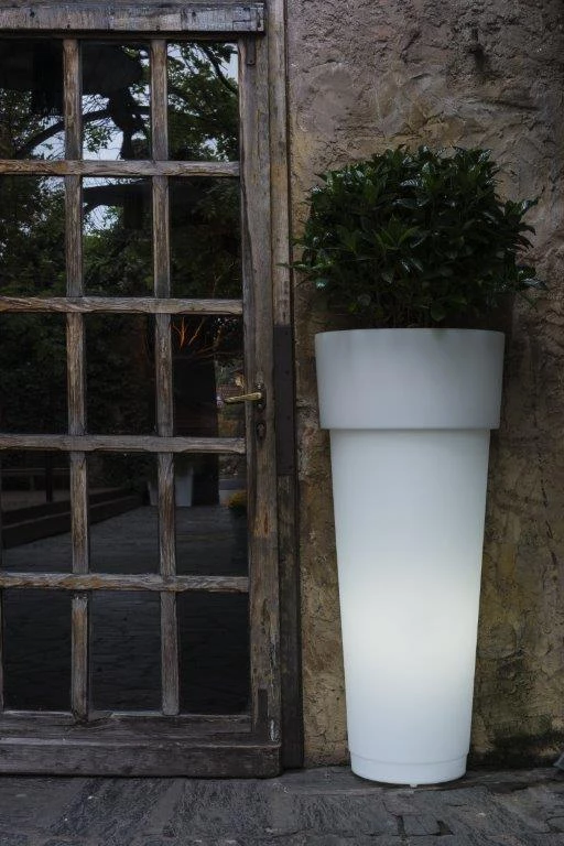 Serralunga Contract & Garden Pots Marcantonio With Light