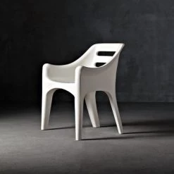 Serralunga Contract & Residential Furniture Russel