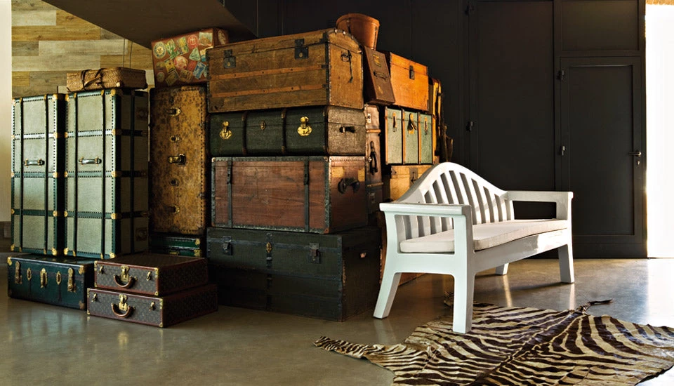 Serralunga Giulietta Contract & Residential Furniture