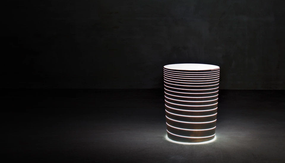 Serralunga Contract & Garden Pots Grand Jane With Light