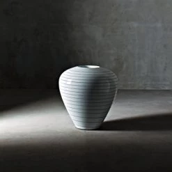 Serralunga Contract & Garden Pots Grand Mary With Light