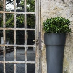 Serralunga Contract & Garden Pots Marcantonio Au Mur