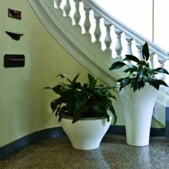 Serralunga Contract & Garden Pots Ming Family