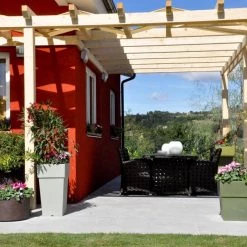 Serralunga Contract & Garden Pots Torre