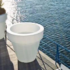 Serralunga Vas-Two Urban Furniture